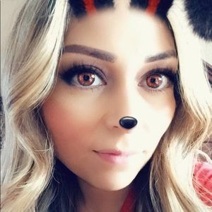 Meet your Posher, Ererika